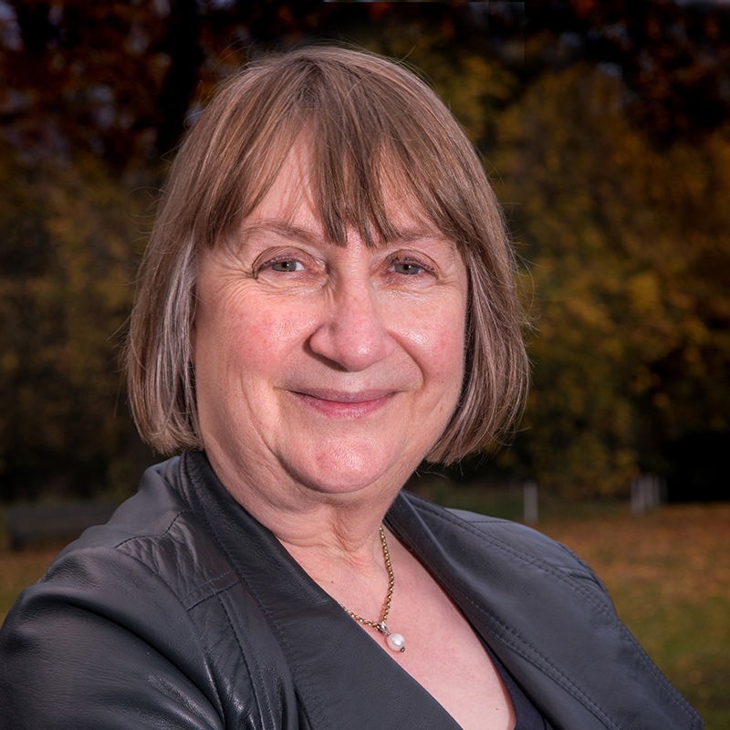 Helen Simpson OBE headshot